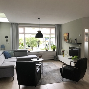 Woning te huur Reeweg, Hendrik-Ido-Ambacht