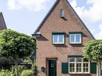 Woning te huur Spoorstraat, Best