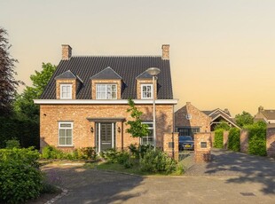 Eikenhof 9A, Rosmalen