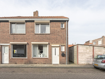 Jacob Roggeveenstraat 1