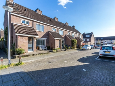 Henriette Ronnerstraat in Hendrik-Ido-Ambacht (140m2)