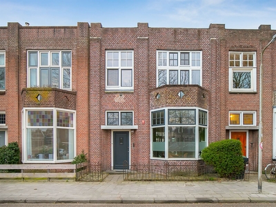 Spoorstraat 10