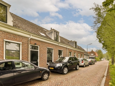 Stationsstraat 49