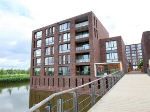 Appartement in Hendrik-Ido-Ambacht met 4 kamers