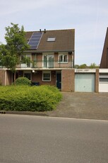 Woonhuis in Almere met 5 kamers