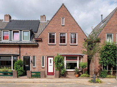 Ruysdaelstraat 14