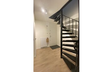 Huur 1 slaapkamer appartement van 91 m² in Maastricht