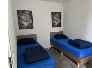 Huur 4 slaapkamer huis in 6