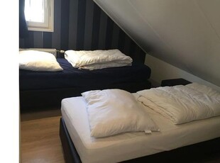 Huur 6 slaapkamer huis in 10