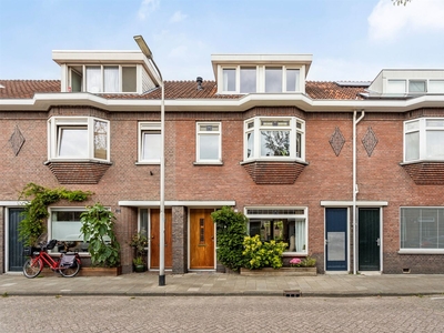 Minister van Sonstraat 13