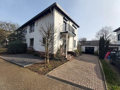 Curaçaostraat in Landgraaf (104m2)