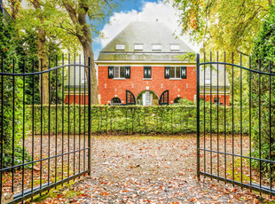 Woonhuis in Wassenaar met 9 kamers