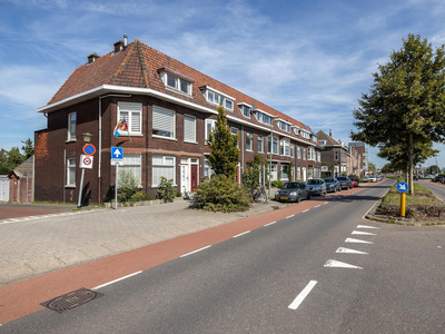 Parallelweg 44