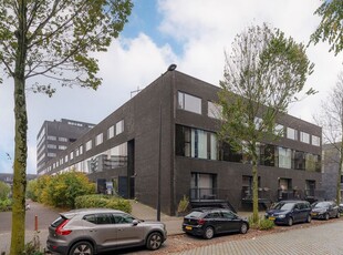 Cor Van Weelehof 1, Amsterdam