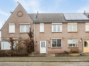 Abr.Kuyperstraat 24, Andel