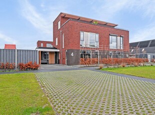 Van Der Lijnhage 4, Emmeloord