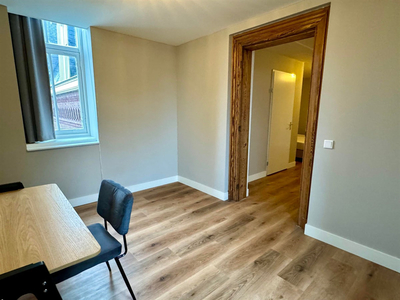 Appartement te huur Bredaseweg, Tilburg