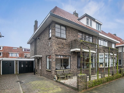 Hendrik van Viandenstraat 18