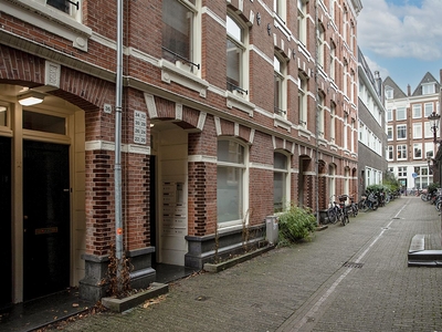 Manegestraat 28