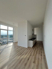 Appartement te huur Laakweg, Den Haag