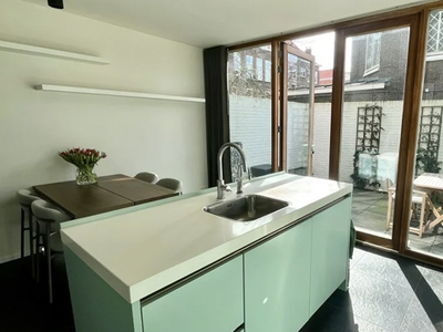 Woning te huur Vondelstraat, Den Haag