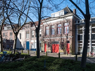 Oude Lombardstraat 19