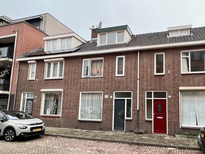 Paus Adriaanstraat 25