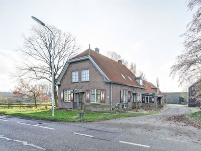 Voorweg 155 *