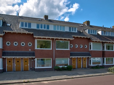 Cremerstraat 296