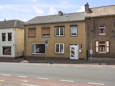 Dorpsstraat 73 a