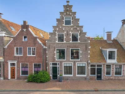 Hoogstraat 10