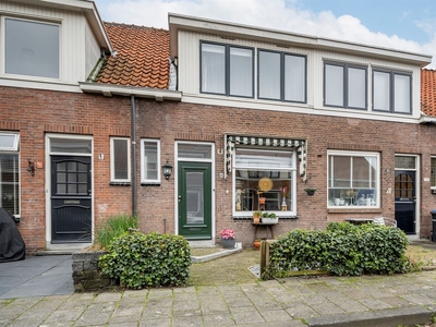 Leliestraat 16