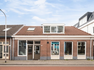 Van Karnebeekstraat 58