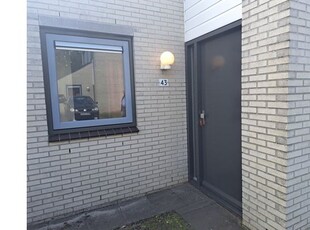 Huur 3 slaapkamer huis van 80 m² in Hoeven