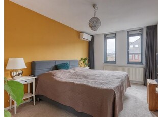 Huur 6 slaapkamer huis van 165 m² in 's-Gravenhage