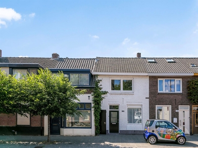 Hoogstraat 140