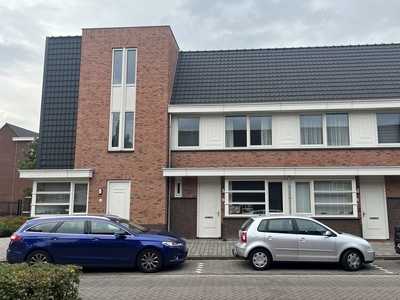 Pastoor van Leeuwenstraat 28