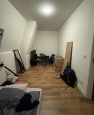 Appartement te huur Broekhovenseweg, Tilburg