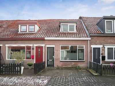 Bernhardus Bumastraat in Leeuwarden (81m2)