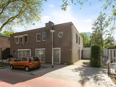 Lanciersstraat in Tilburg (155m2)