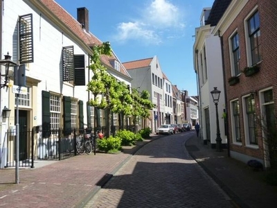 Langebrug in Leiden (32m2)