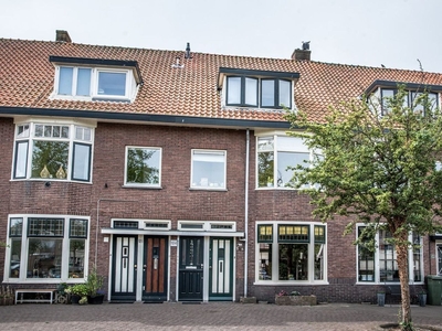 Zomervaart in Haarlem (60m2)