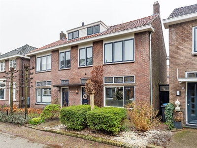 Dr. Bosstraat 21