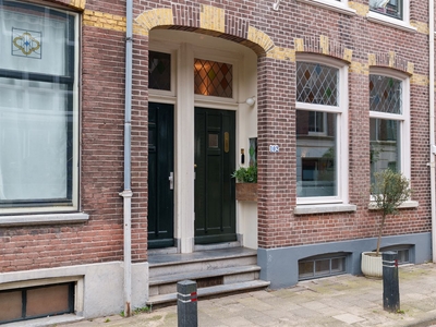 Mgr. van de Weteringstraat 102