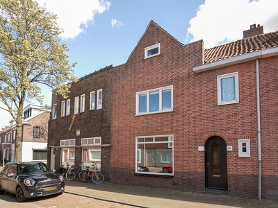 Veestraat 108