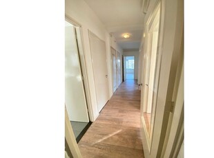 Huur 2 slaapkamer appartement van 119 m² in Rotterdam