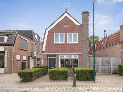 Burgemeester van Poppelstraat 4