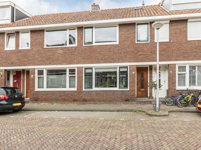 Rhijnvis Feithstraat 9