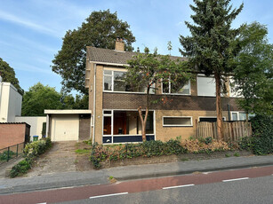 Leeuwenstraat 2