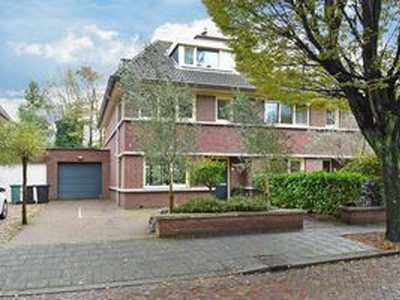 Herenhuis, hoekwoning te huur in Voorburg